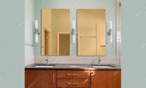 Miroir doré